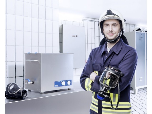 Ultrazvočni čistilec obraznih mask 