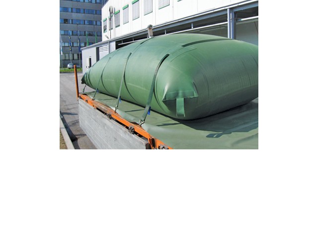 Transportni rezervoar za vodo ali nevarne snovi