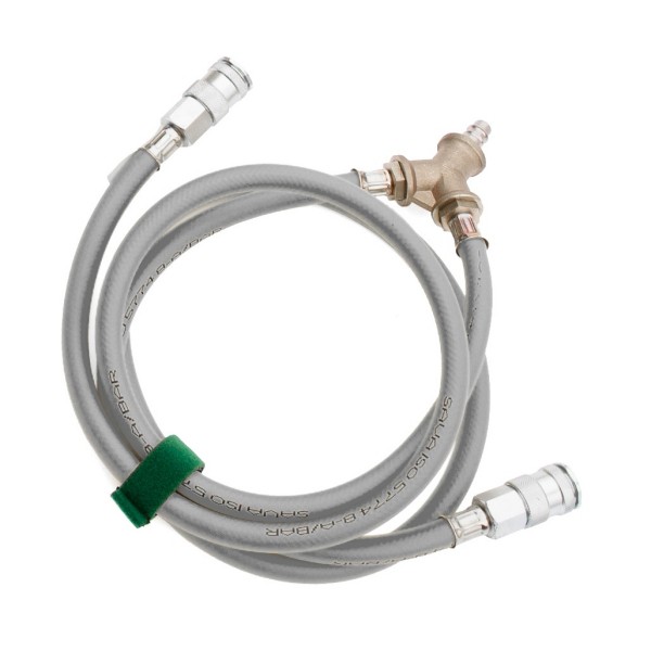 Razdelilna polnilna cev za dvižne blazine